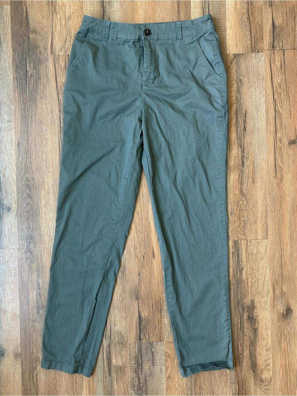 Forever 21 Olive Green Chino Pants Size Small